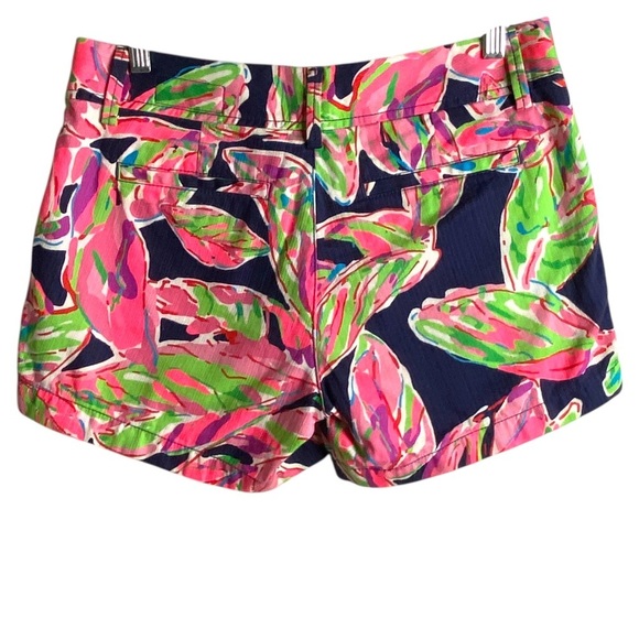 Lilly Pulitzer Size 4 The Callahan Shorts Tropical Floral Navy Pink Resortwear - Picture 2 of 8